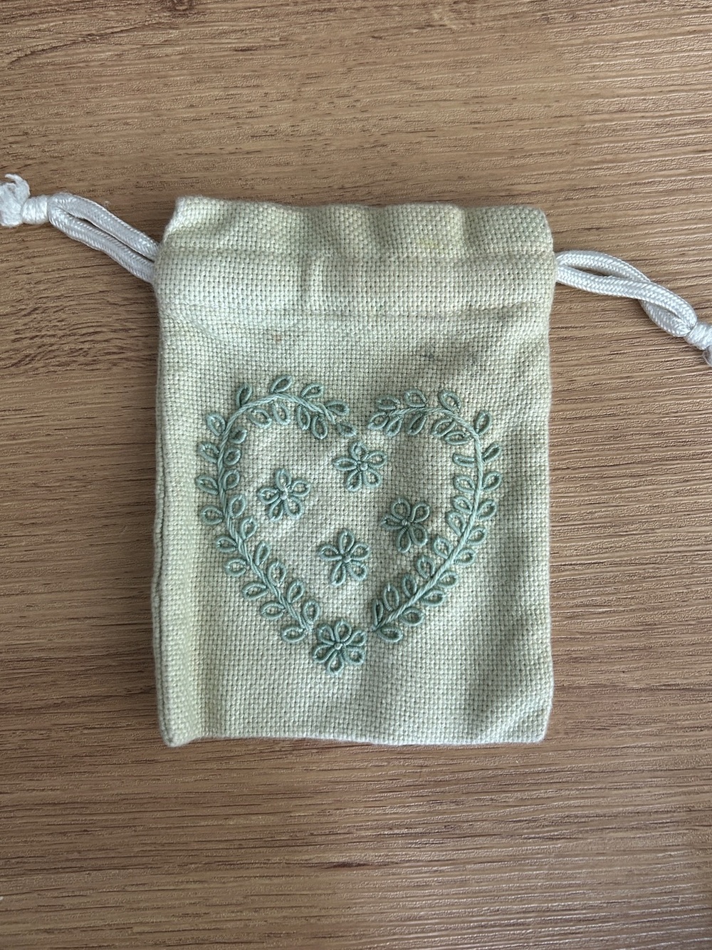 Embroidered Heart Drawstring Pouch - Light Green